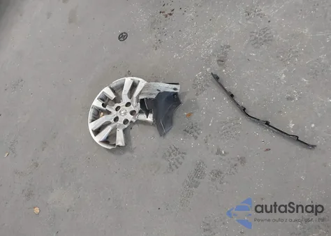 2023 Toyota Rav4 Hybrid Xle Premium from USA, damaged, VIN JTMB6RFV3PD099527